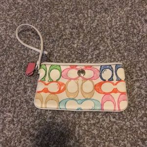 •Coach Wristlet•